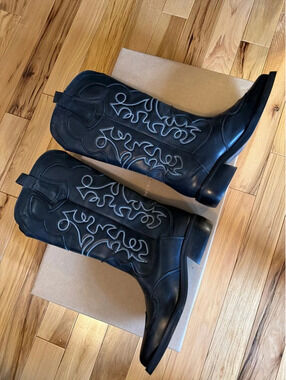 Anthropologie Pilcro Cowgirl Boots! Brand new! Leather! Sz 39